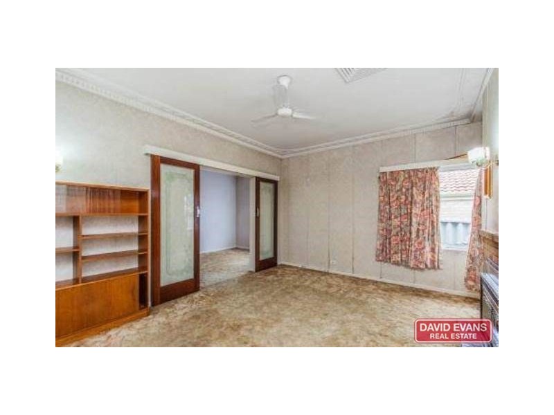 32 Douglas Avenue, Yokine WA 6060