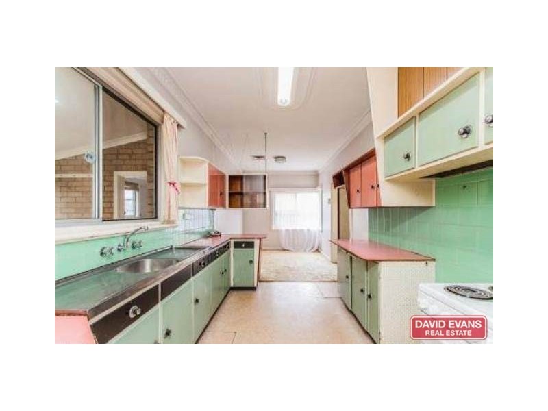 32 Douglas Avenue, Yokine WA 6060