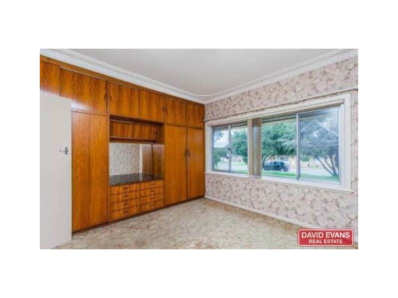 32 Douglas Avenue, Yokine WA 6060