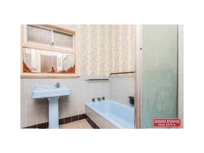 32 Douglas Avenue, Yokine WA 6060