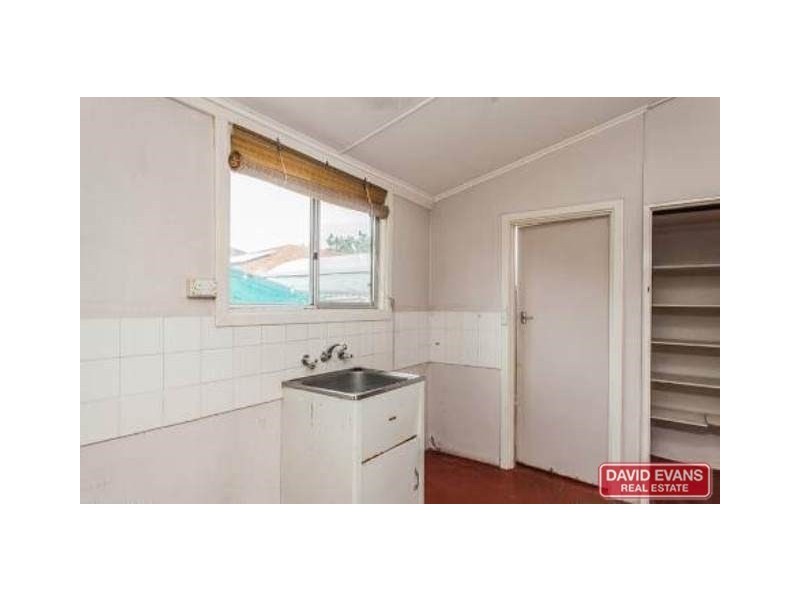 32 Douglas Avenue, Yokine WA 6060