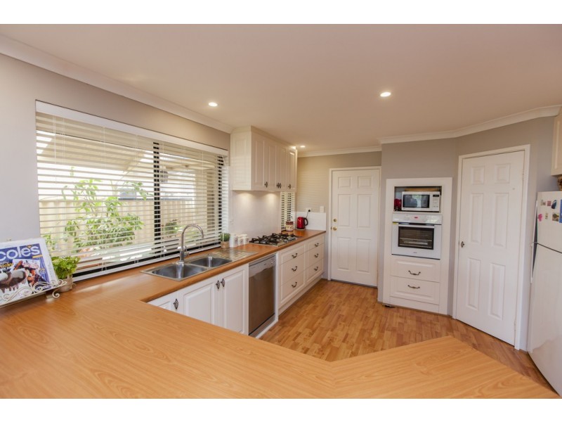 39 Compar Road, Banksia Grove WA 6031