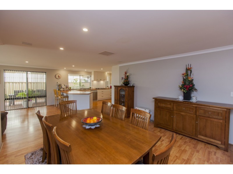 39 Compar Road, Banksia Grove WA 6031