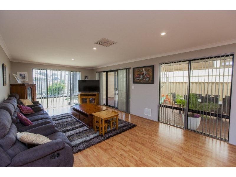 39 Compar Road, Banksia Grove WA 6031