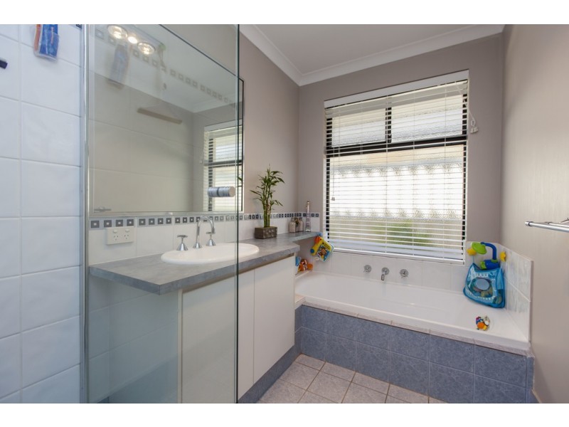 39 Compar Road, Banksia Grove WA 6031