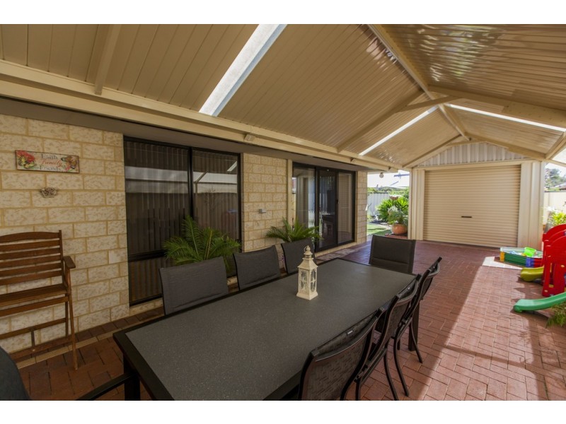 39 Compar Road, Banksia Grove WA 6031