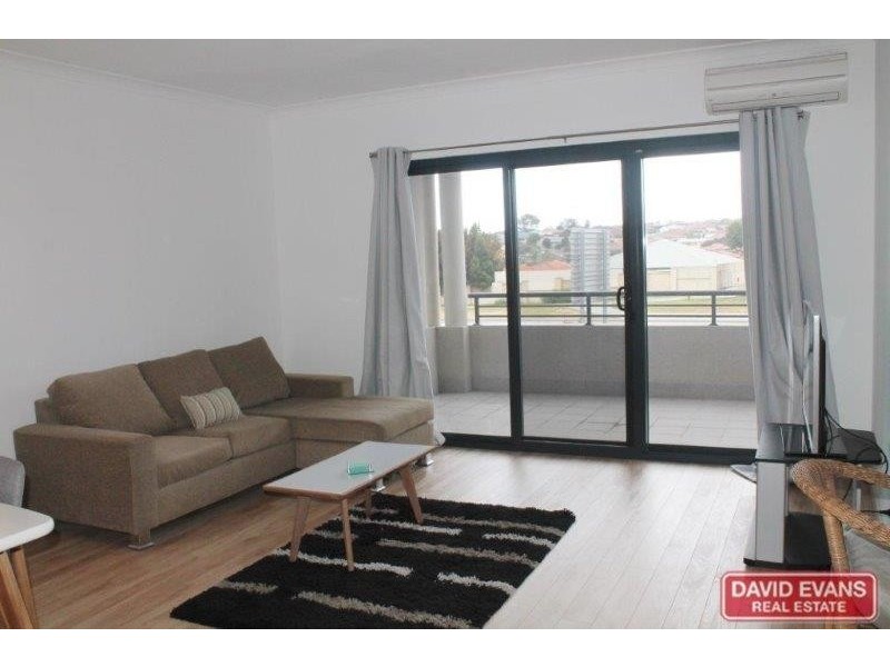 24/1 Sunlander Drive, Currambine WA 6028