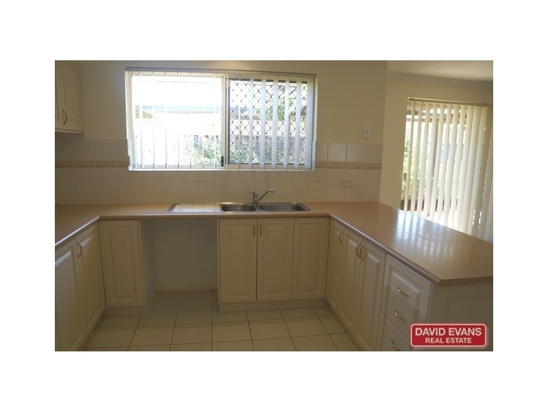 17 Coombs Street, Rockingham WA 6168