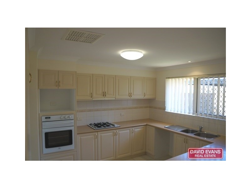 17 Coombs Street, Rockingham WA 6168