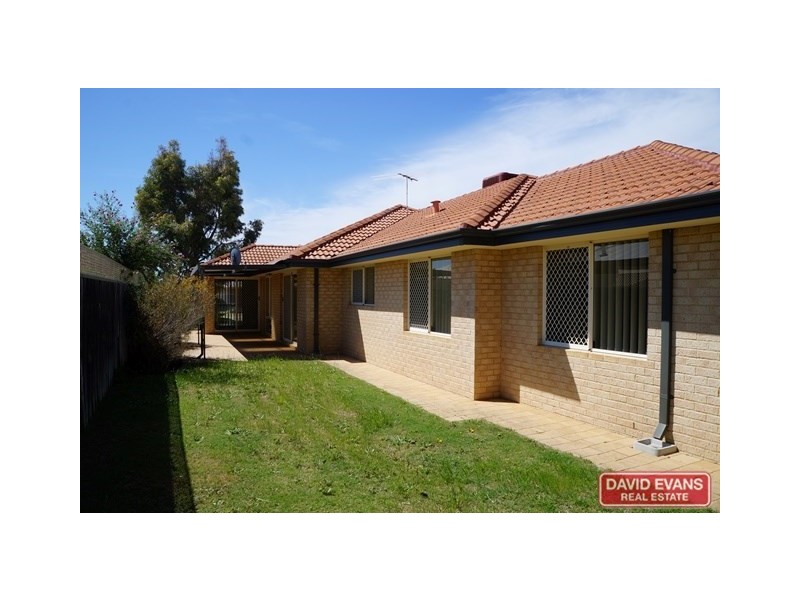 17 Coombs Street, Rockingham WA 6168