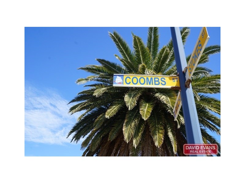 17 Coombs Street, Rockingham WA 6168