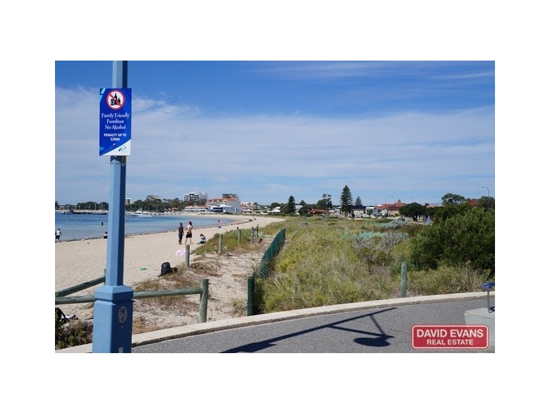 17 Coombs Street, Rockingham WA 6168