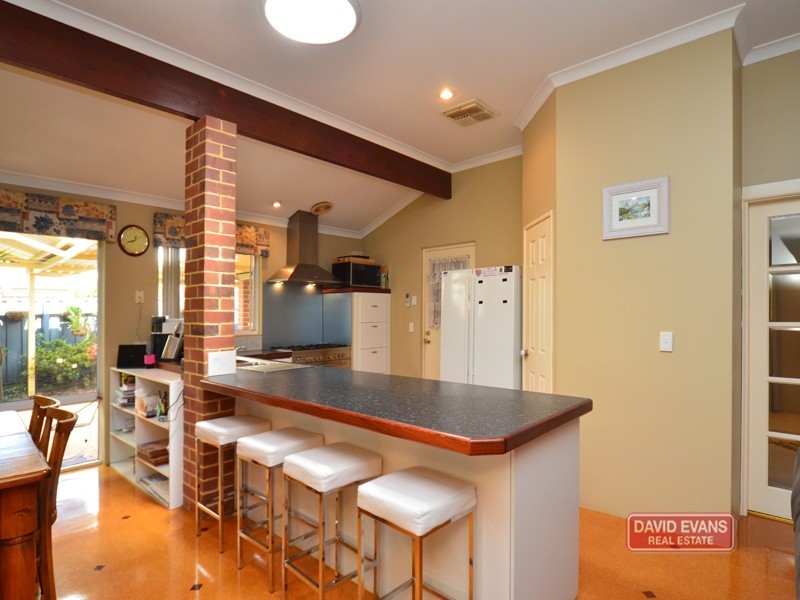 4 Sedgley Close, Landsdale WA 6065