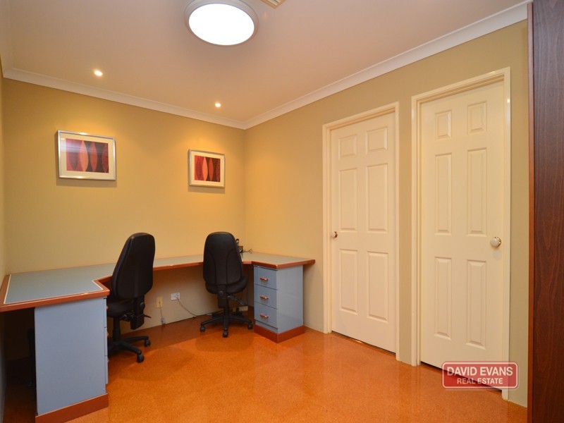 4 Sedgley Close, Landsdale WA 6065