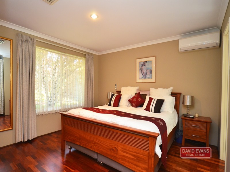 4 Sedgley Close, Landsdale WA 6065