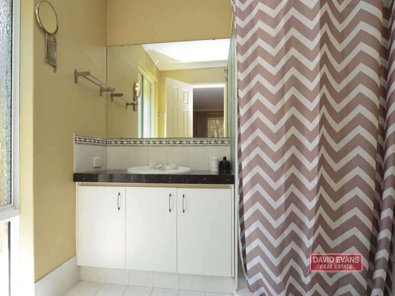 4 Sedgley Close, Landsdale WA 6065