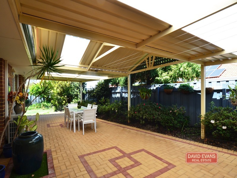 4 Sedgley Close, Landsdale WA 6065