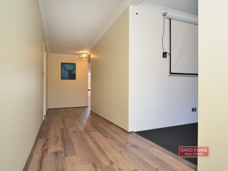 23 Wallangarra Road, Carramar WA 6031