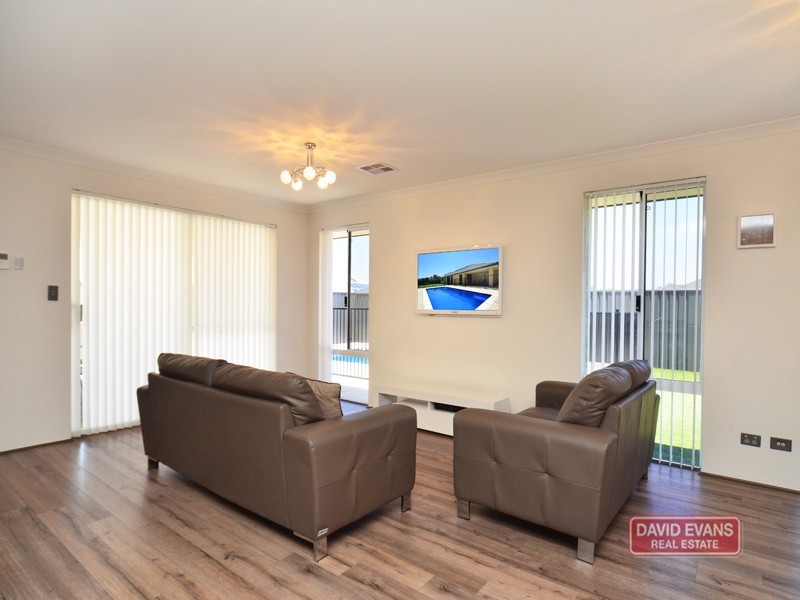 23 Wallangarra Road, Carramar WA 6031