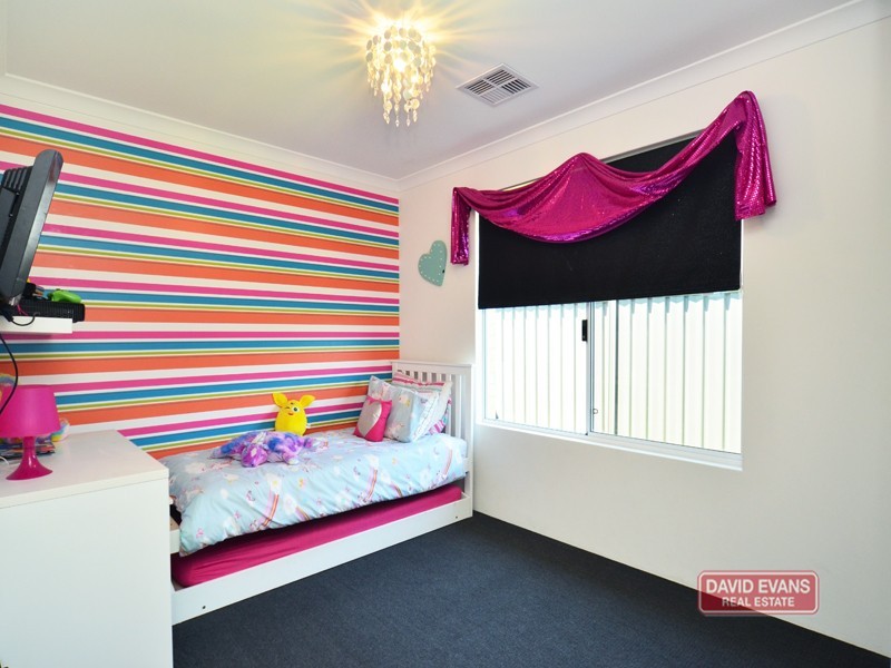 23 Wallangarra Road, Carramar WA 6031