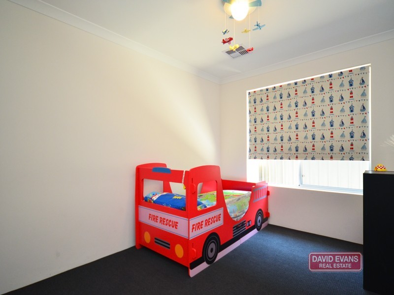 23 Wallangarra Road, Carramar WA 6031