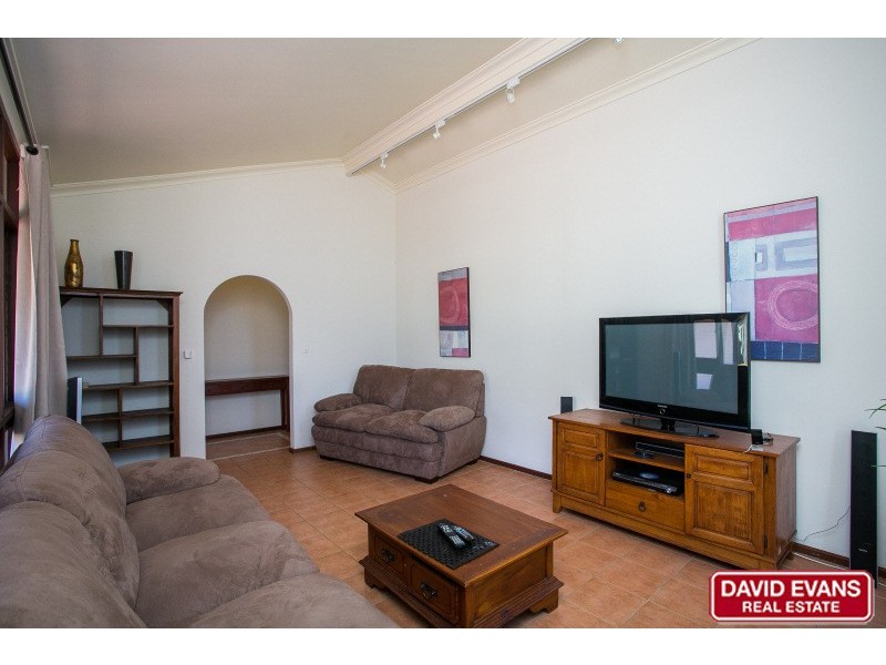 3 Stanford Road, Kallaroo WA 6025