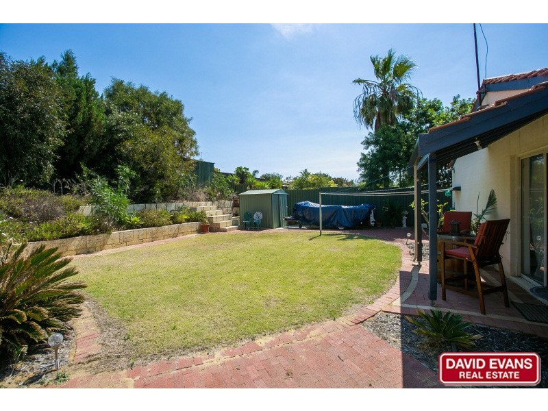 3 Stanford Road, Kallaroo WA 6025