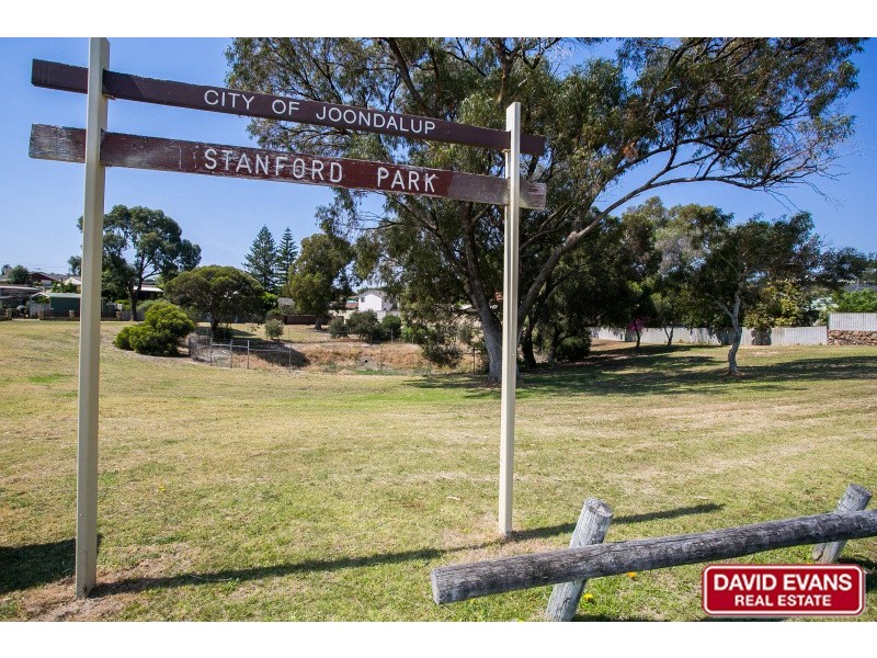 3 Stanford Road, Kallaroo WA 6025