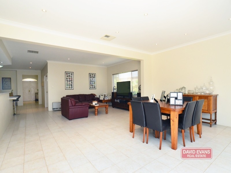 12 Kinta Way, Tapping WA 6065