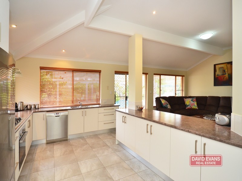 7 Callander Avenue, Kinross WA 6028