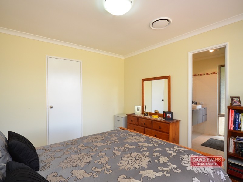 7 Callander Avenue, Kinross WA 6028