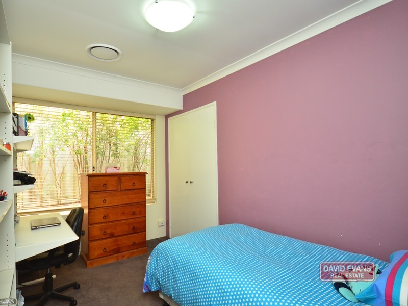 7 Callander Avenue, Kinross WA 6028