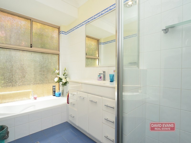 7 Callander Avenue, Kinross WA 6028