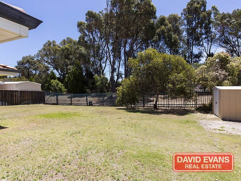 16 Tyneside Grove, Currambine WA 6028