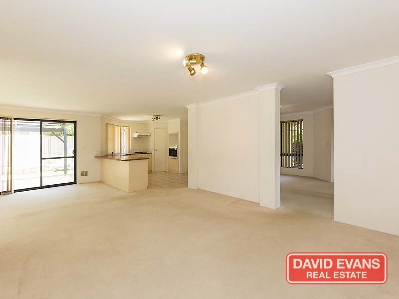 16 Tyneside Grove, Currambine WA 6028