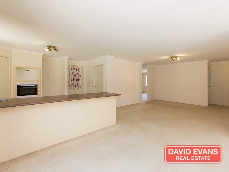 16 Tyneside Grove, Currambine WA 6028