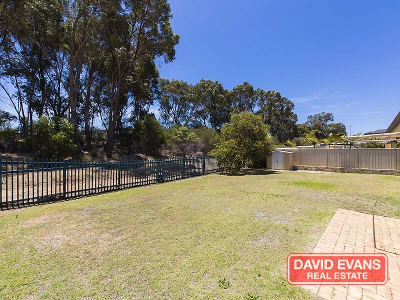 16 Tyneside Grove, Currambine WA 6028
