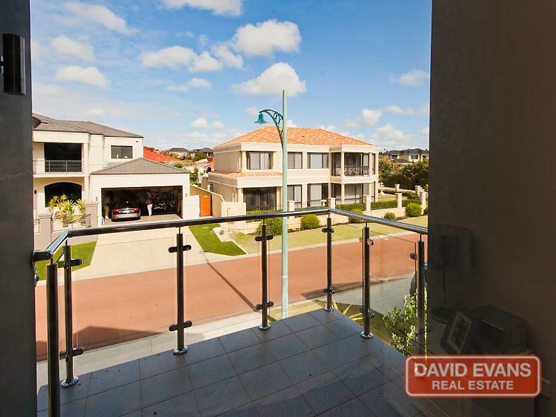 2/49 Discovery Circuit, Iluka WA 6028