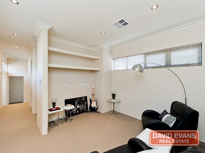 2/49 Discovery Circuit, Iluka WA 6028