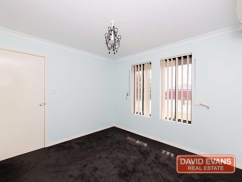 6 Gardneri Way, Banksia Grove WA 6031