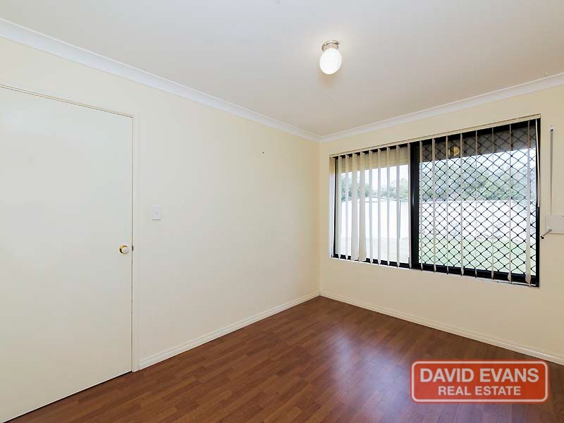 6 Gardneri Way, Banksia Grove WA 6031