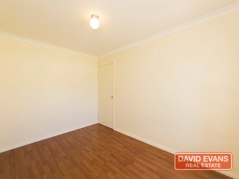 6 Gardneri Way, Banksia Grove WA 6031