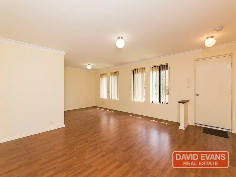 6 Gardneri Way, Banksia Grove WA 6031