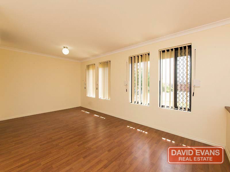 6 Gardneri Way, Banksia Grove WA 6031