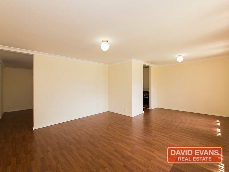6 Gardneri Way, Banksia Grove WA 6031