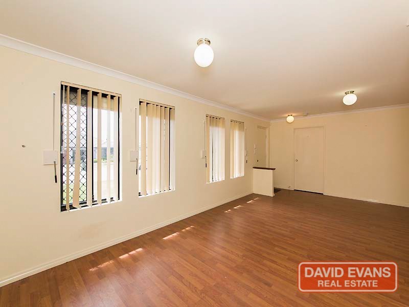 6 Gardneri Way, Banksia Grove WA 6031