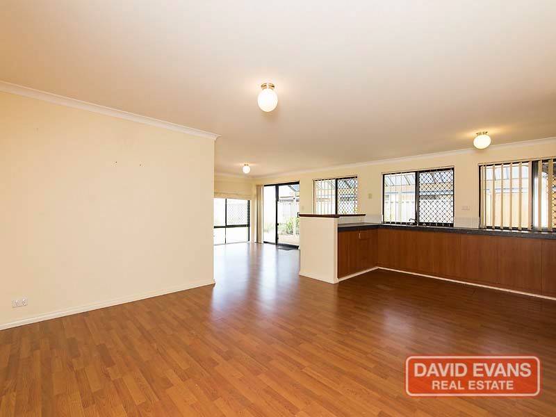 6 Gardneri Way, Banksia Grove WA 6031