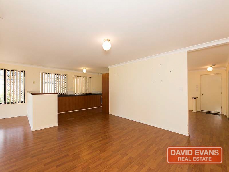 6 Gardneri Way, Banksia Grove WA 6031