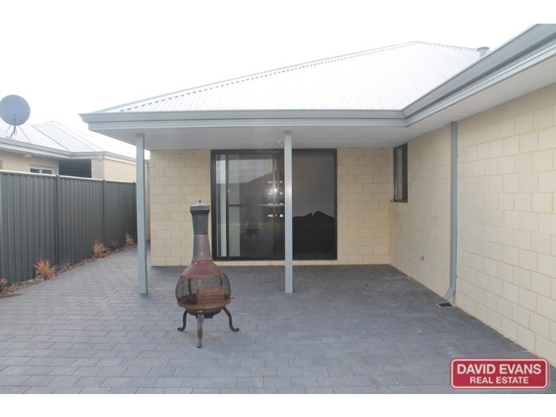18 Danbulla Loop, Yanchep WA 6035