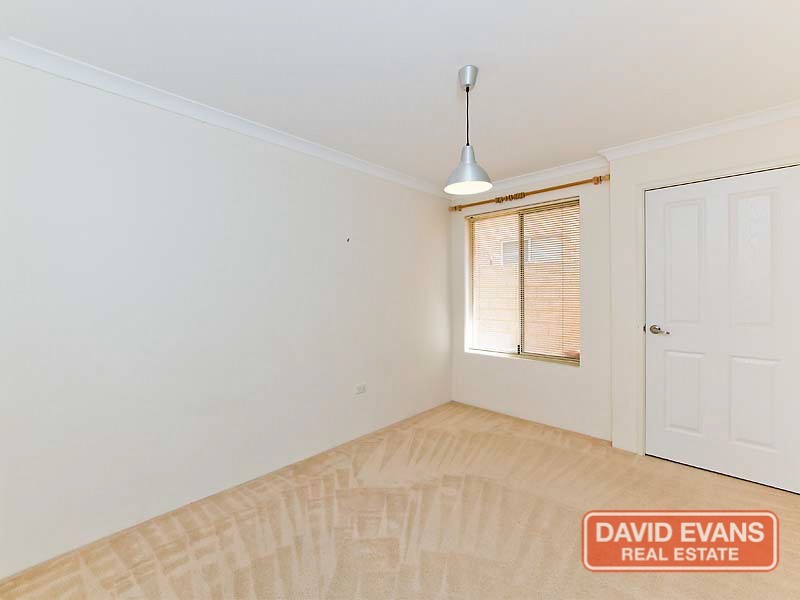 2 Halmstad Circle, Mindarie WA 6030